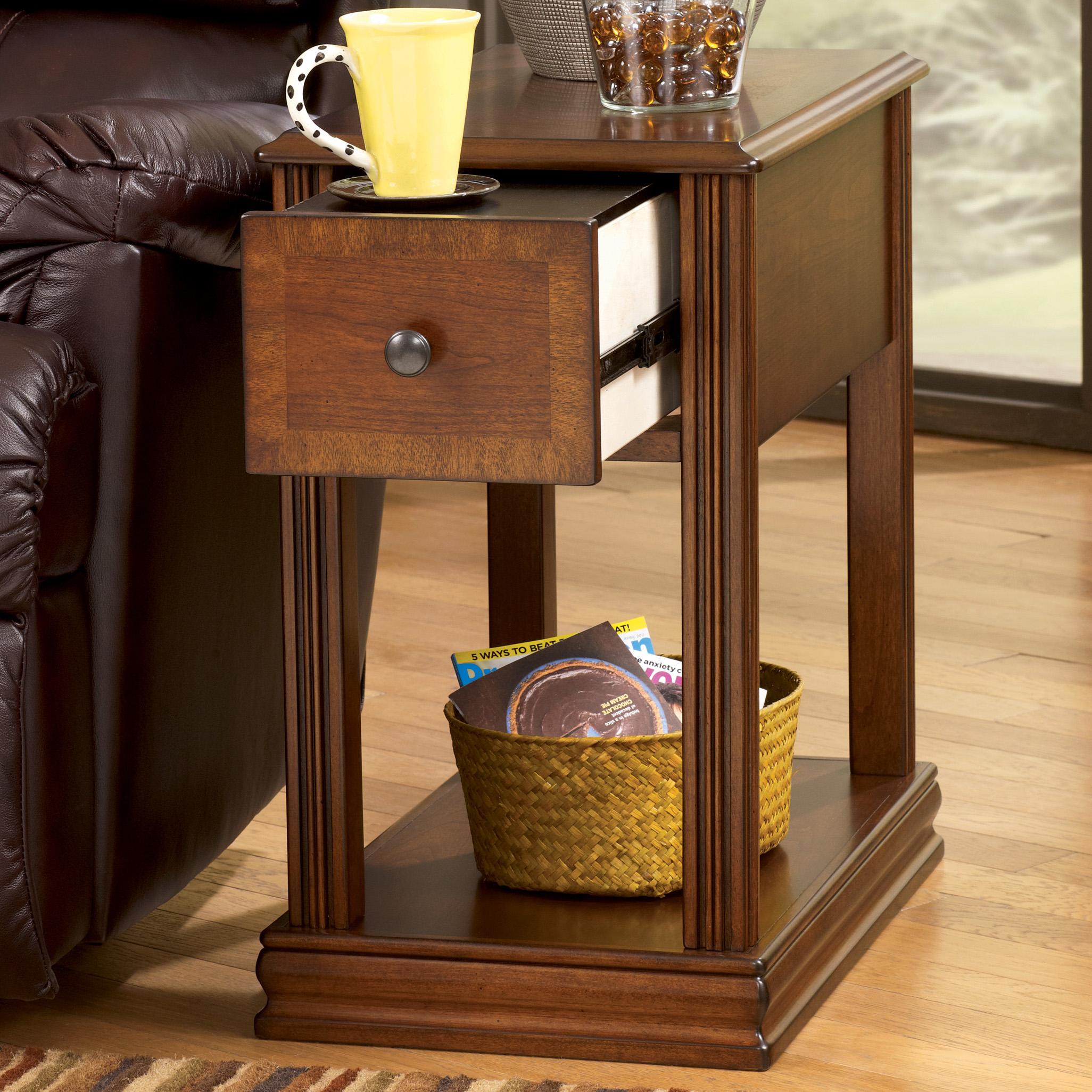 Breegin chairside end shop table